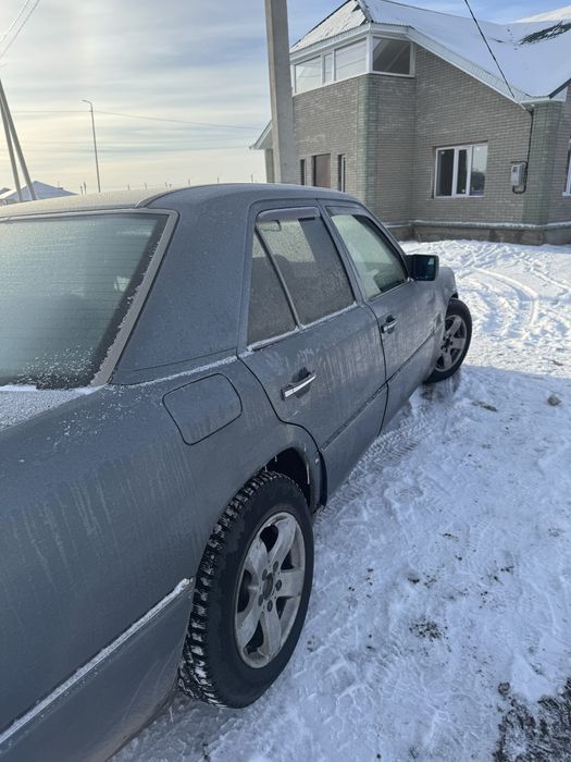 Продам мереседес 124