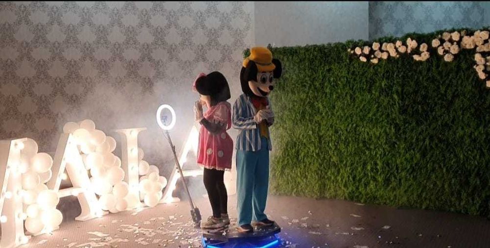 360 VIDEO BOOTH Cabina Video Platforma 360 Video Selfie de închiriat