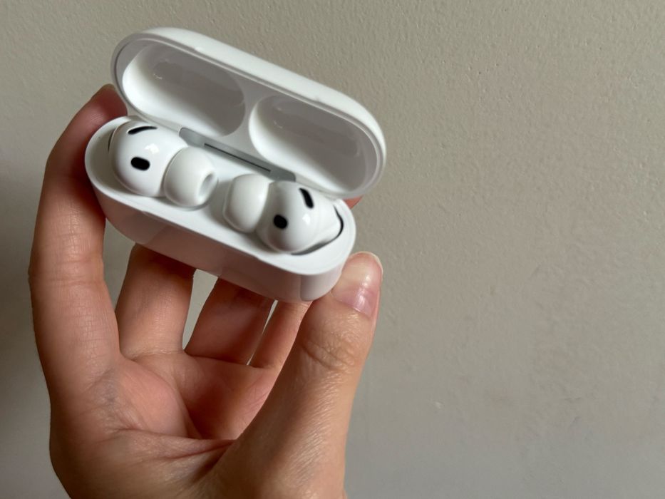 Оригинал airpods pro 3