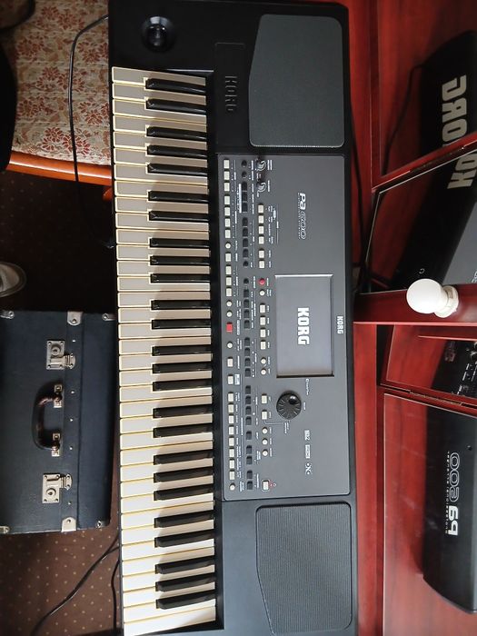 Korg pa 600; Yamaha PSR E 463