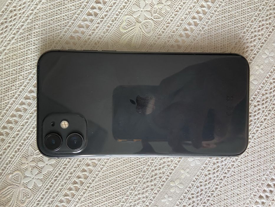 Продам Айфон 11 128Гб 75%Акум