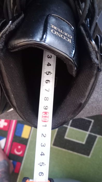 Чисто нови обувки