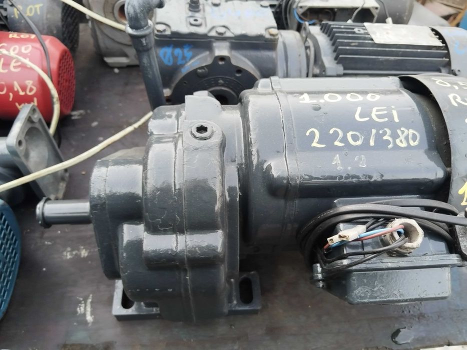Reductor raport 9 rotatii pe minut cazan rotisor