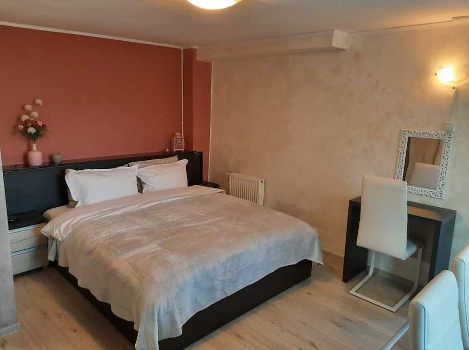 Дава се под наем Тристаен апартамент в Пловдив, Център - 56 кв.м за 280.5 € - Снимка #3