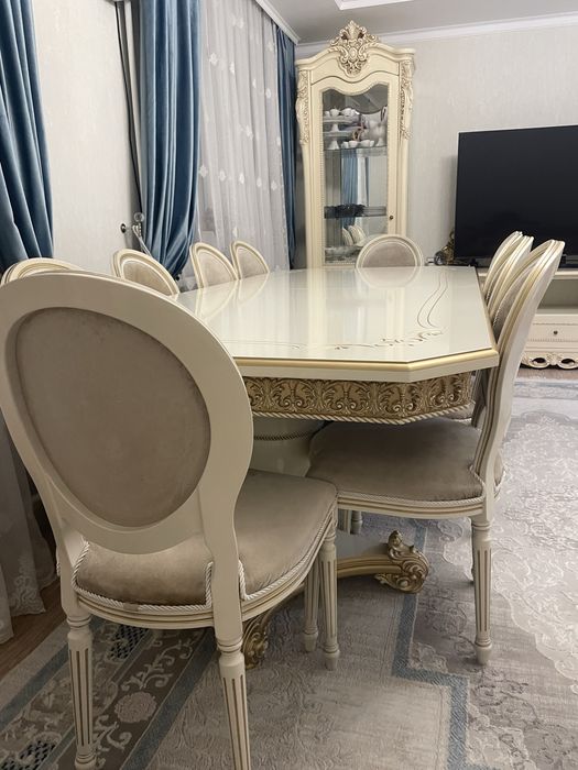 Продам стулья для гостиной