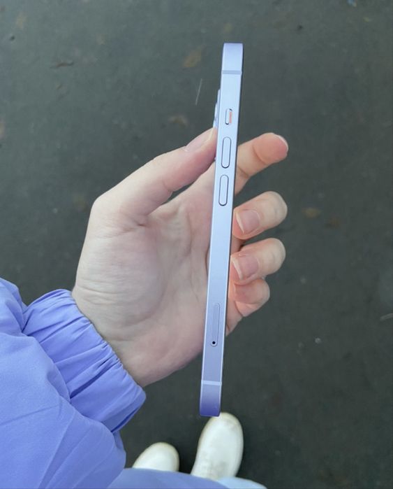 Айфон 14 256 ГБ.