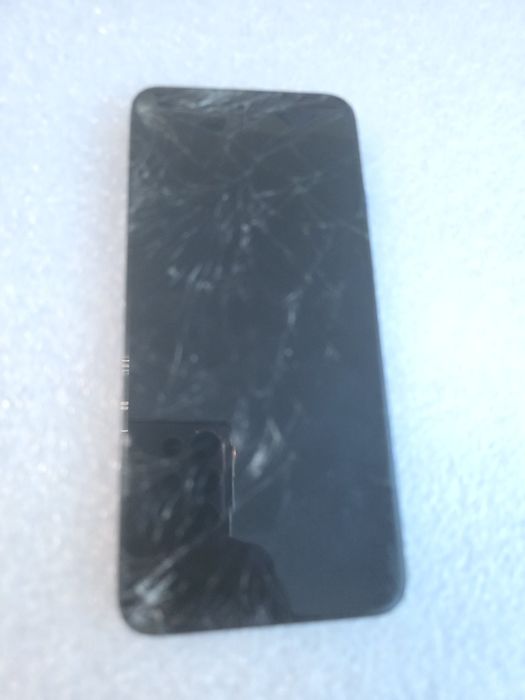 Edge 30 Neo за части