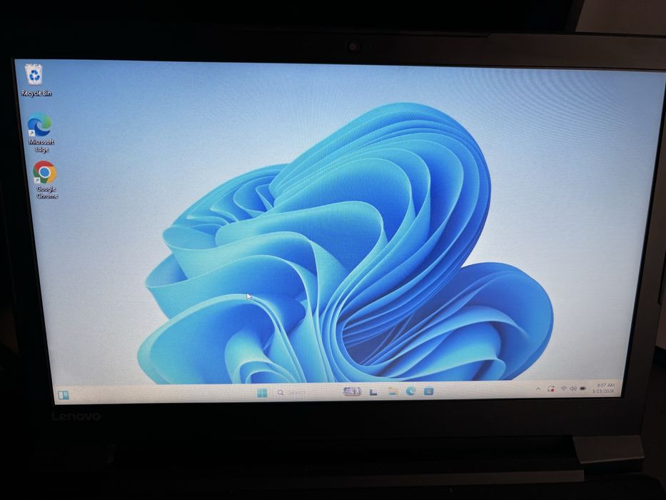 Лаптоп Lenovo V110