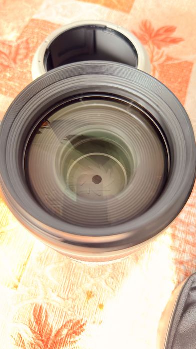 Canon RF 70-200mm F2.8 L IS USM — перфектно състояние