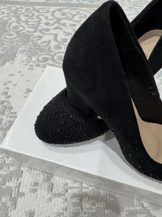 Продам туфли замш идеальные