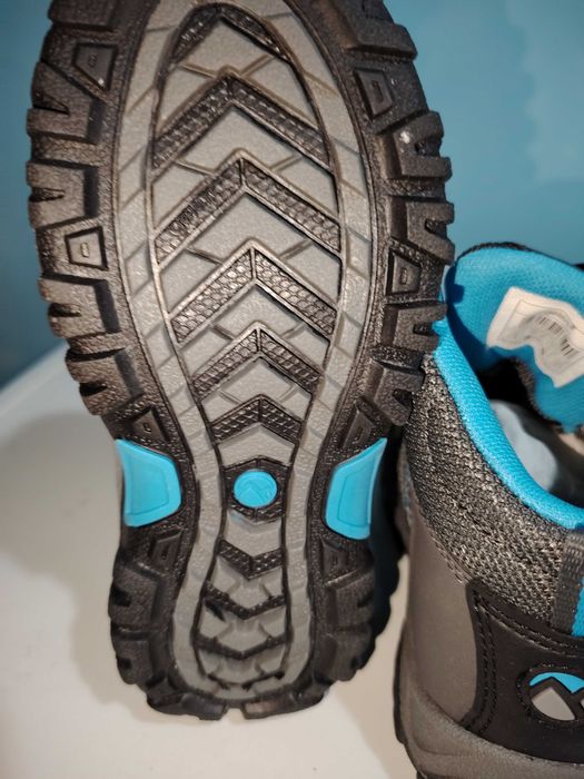 Нови детски ботуши