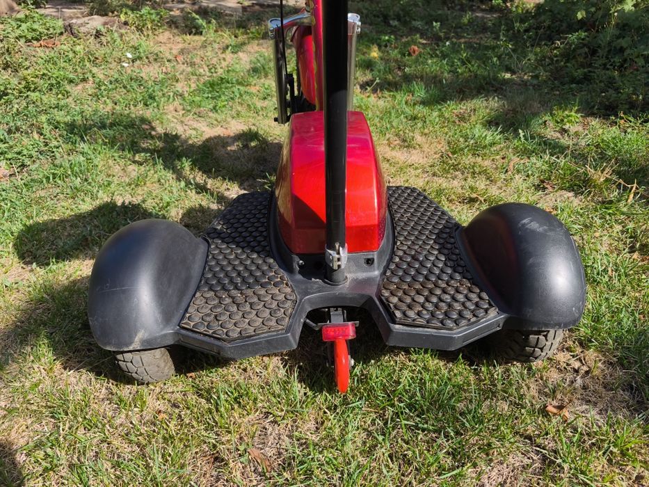 Електрическа триколка VS SPORT с кошница и фарове в перфектно състояни