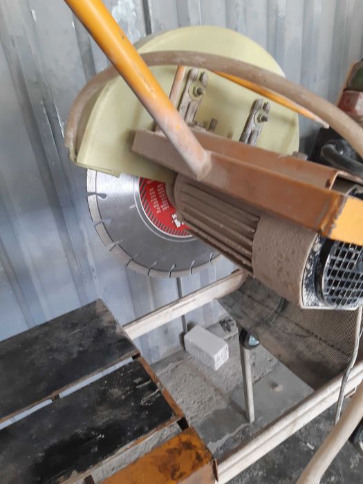 Masina de taiat piatra, caramida, marmura, granit