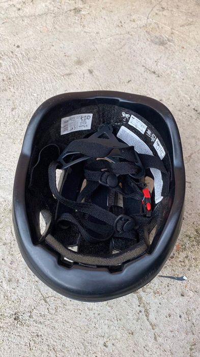 Каска за колело различни видове