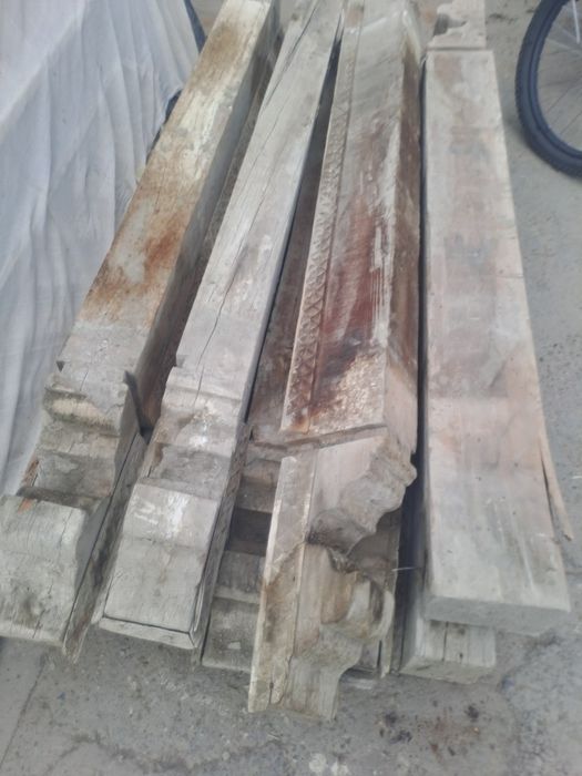 Айвон учун болорлар сотилади.