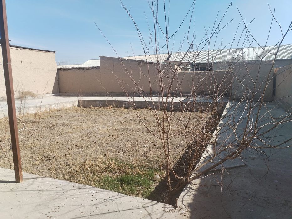 Kumushkonda uy sotiladi