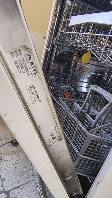 Съдомиялна AEG работеща без проблеми