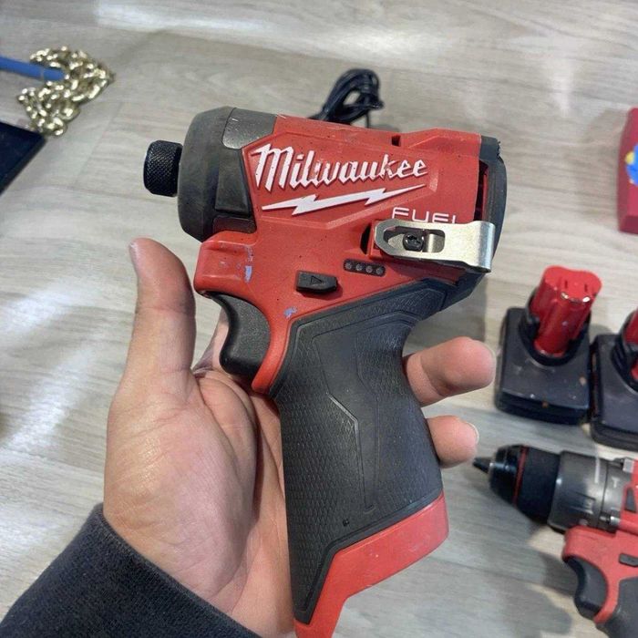 MILWAUKEE® M12 FUEL™ 2-Tool Combo Kit