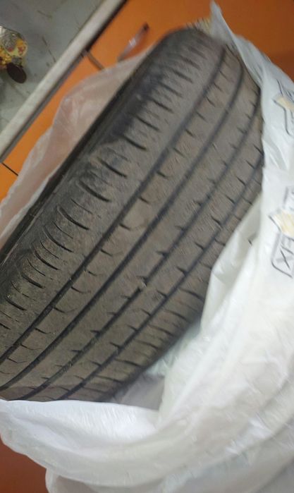 Продам резину Maxxis