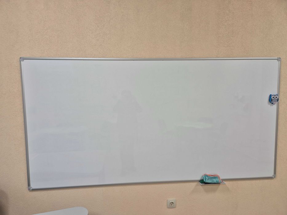 Мебели подходящи за детка занималня или детски център