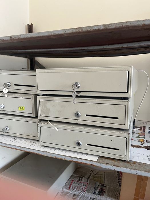 Касово чекмедже за пари