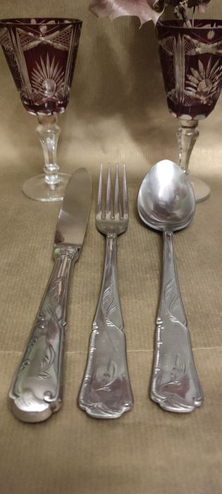 Старинни прибори за хранене