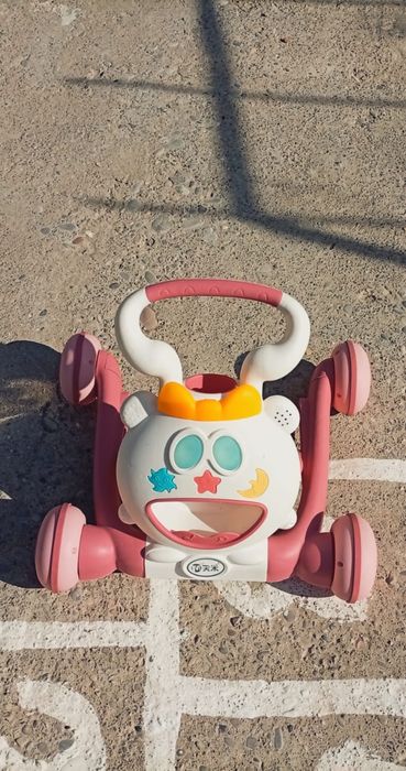 Детская коляска . Для детей  . Ходунки.