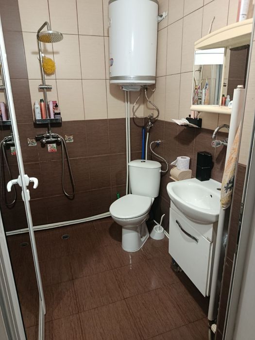 Етаж от къща  гр.Дебелец
