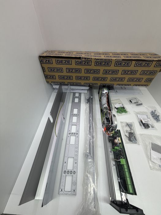 Sistem de actionare pentru usi batante cu 1 canat Slimdrive EMD Invers Nou