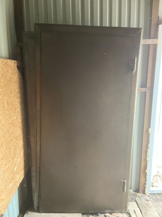 Продам железные двери