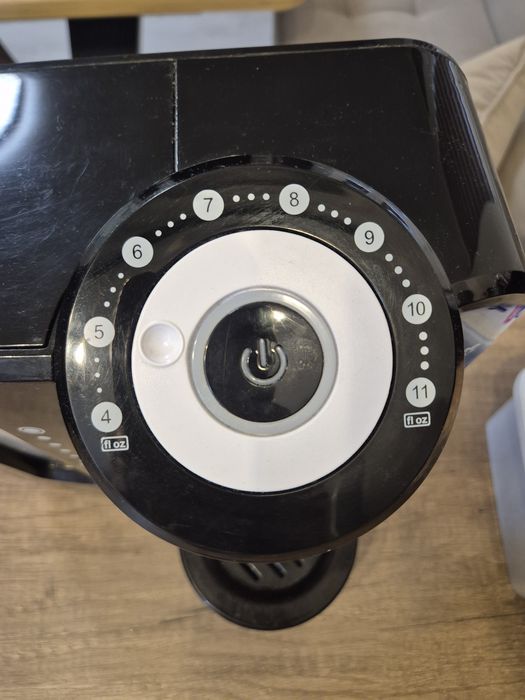 Електрически уред за приготвяне на адаптирано мляко Tommee Tippee Perfect Prep, Черен