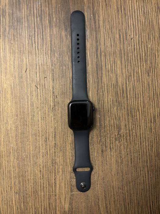 Apple watch SE 2nd gen, GPS 44MM