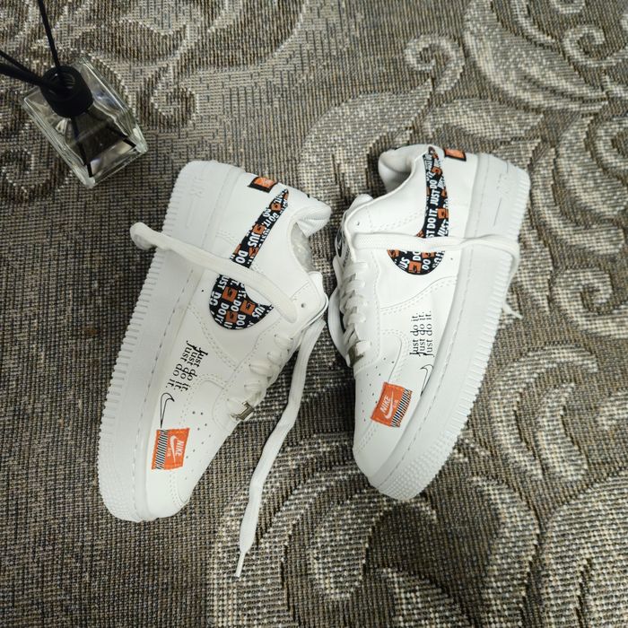 Vând en gross ghete de dama cat si de baieti