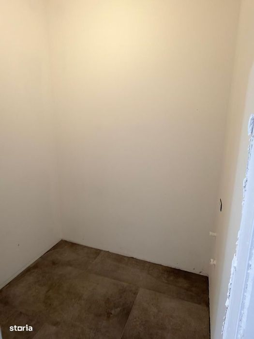 Comision 0-Dezvoltator vinde duplex parter, asfalt, toate utilitatile