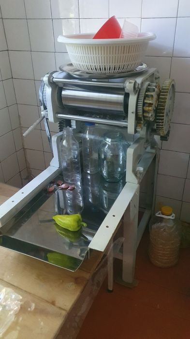 Станок тестораскатный