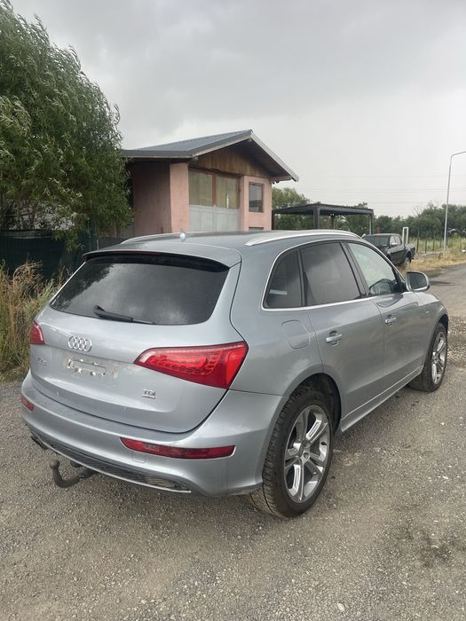 Dezmembrez audi q5 2.0 s-line