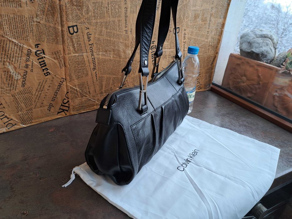 дамска черна чанта Calvin Klein-естествена кожа