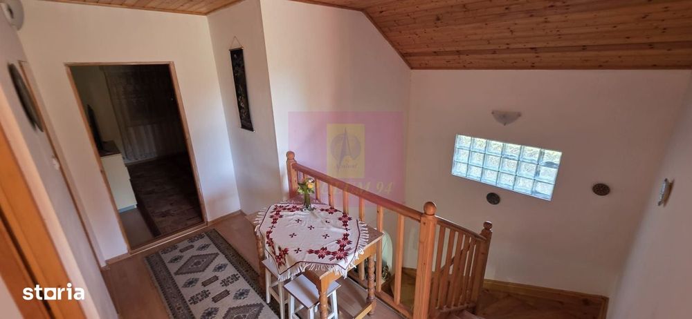 Vila cu 4 camere de vanzare in Busteni