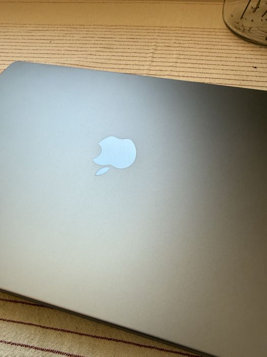 Apple Macbook Pro 16” M1 Pro 2021 16GB RAM 512GB SSD