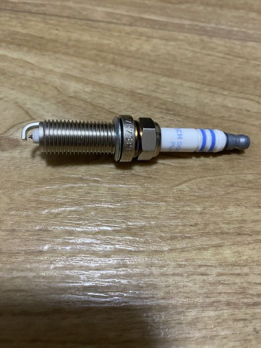 Продам свечи новые