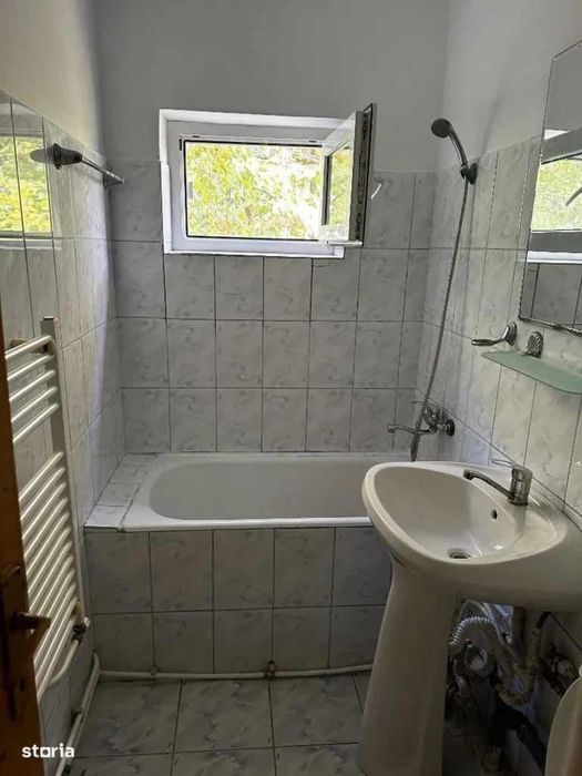 Apartament cu 2 camere spre inchiriere   mobilat si utilat