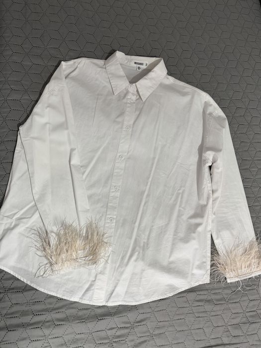 Бяла риза с пера