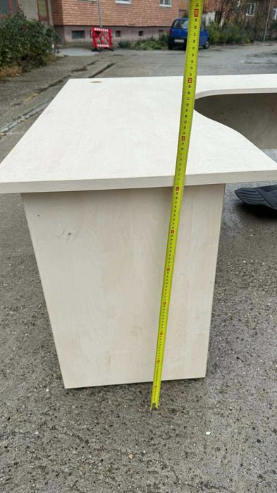 Birou in forma de ,,L"