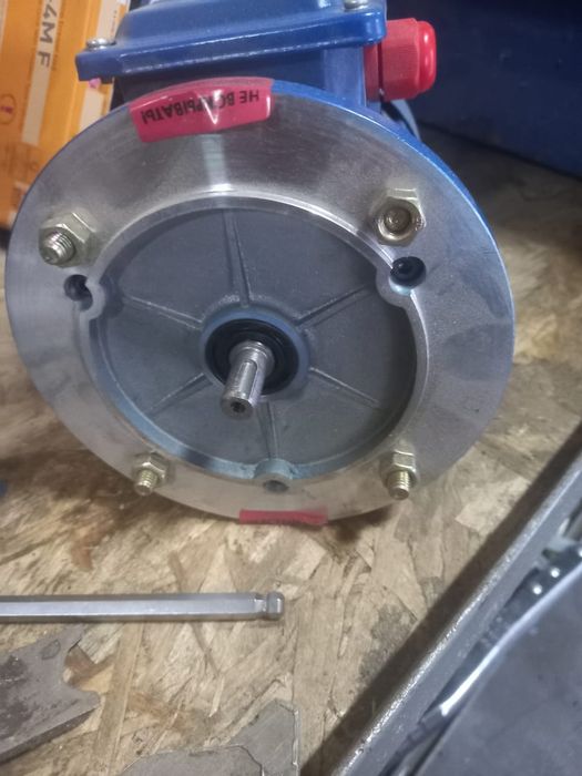 Асинхронный двигатель