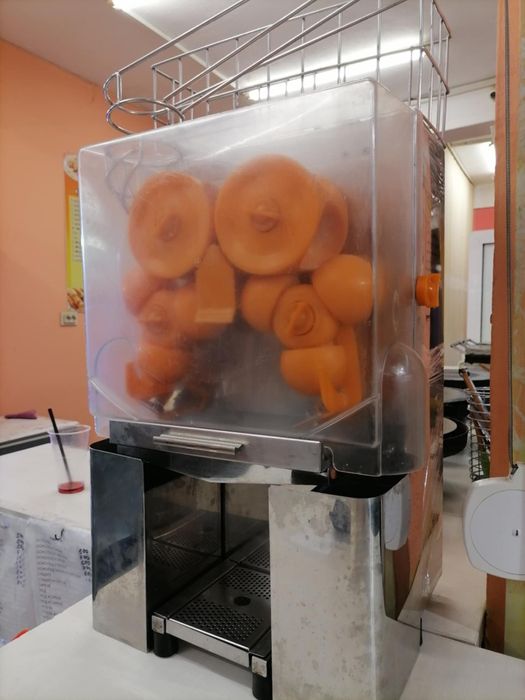 Професионална фреш машина