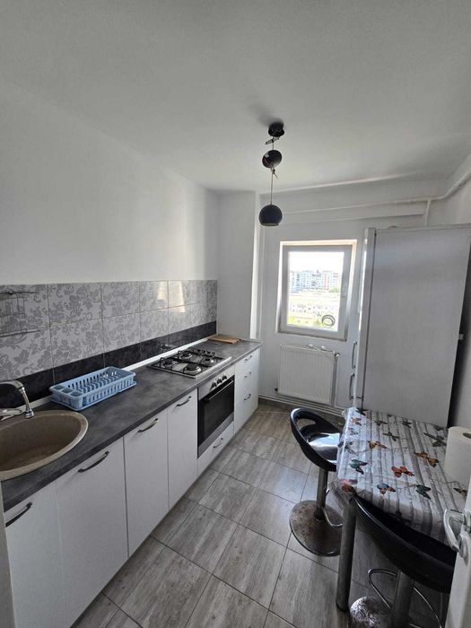 Apartament 3 camere DE INCHIRIAT