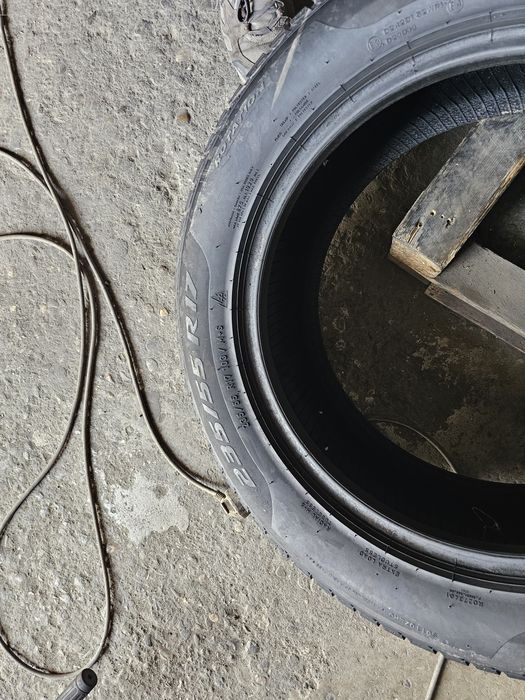 2 anvelope iarna 235 55 17 Pirelli