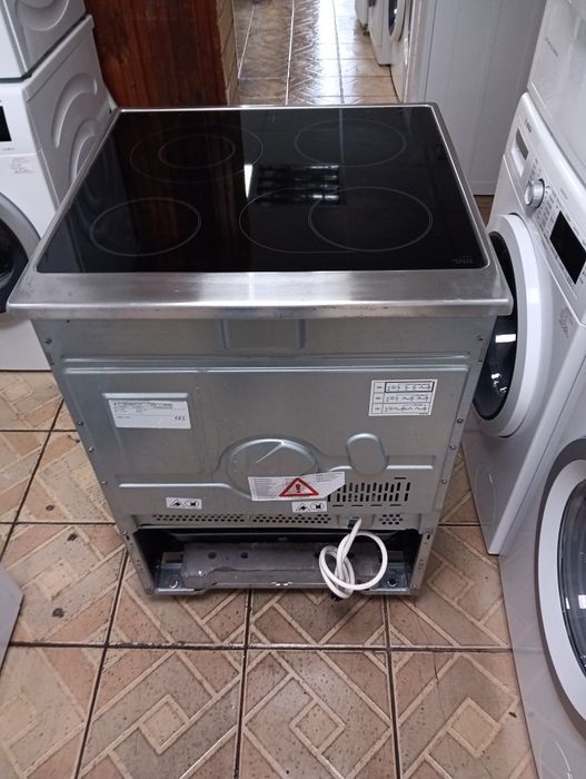 Иноксова  печка с керамичен плот  Сименс Siemens с 2 години  Гаранция!