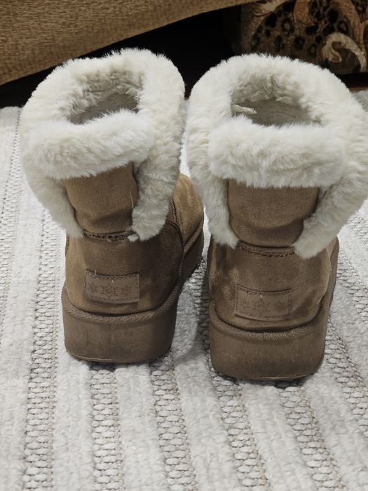 Угги женские 38 размер 5тыс