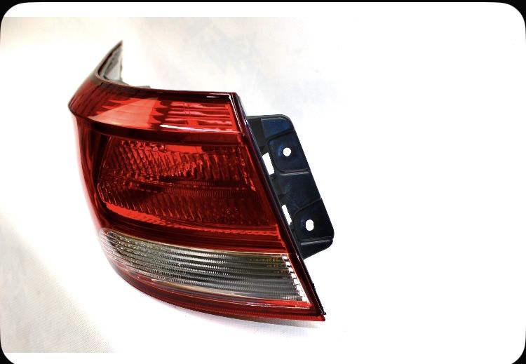 Фара задний левый kia rio 4